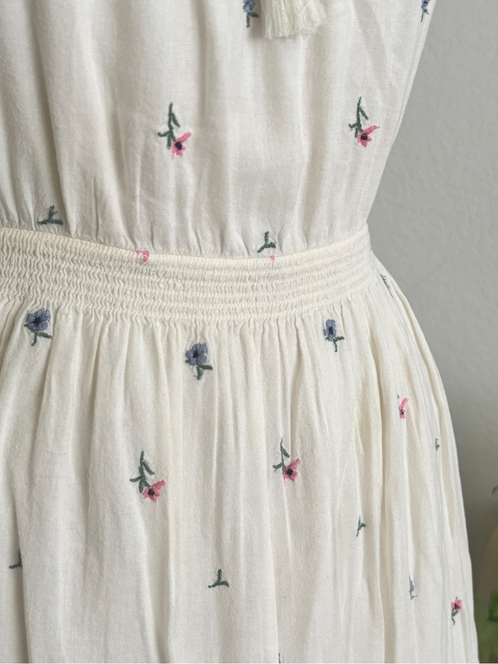 Old Navy 100% cotton Cream Maxi Dress with Multicolor Embroidery - Picture 4 of 9